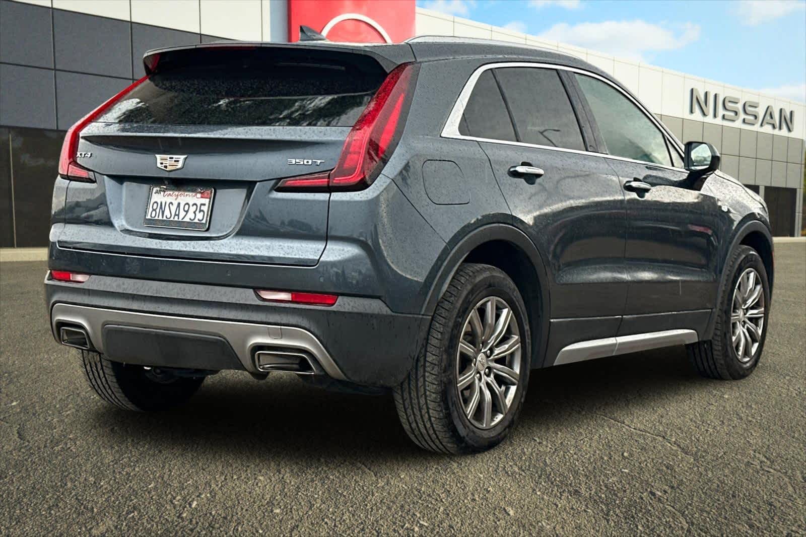 Thumbnail: 2020 Cadillac XT4 - 3