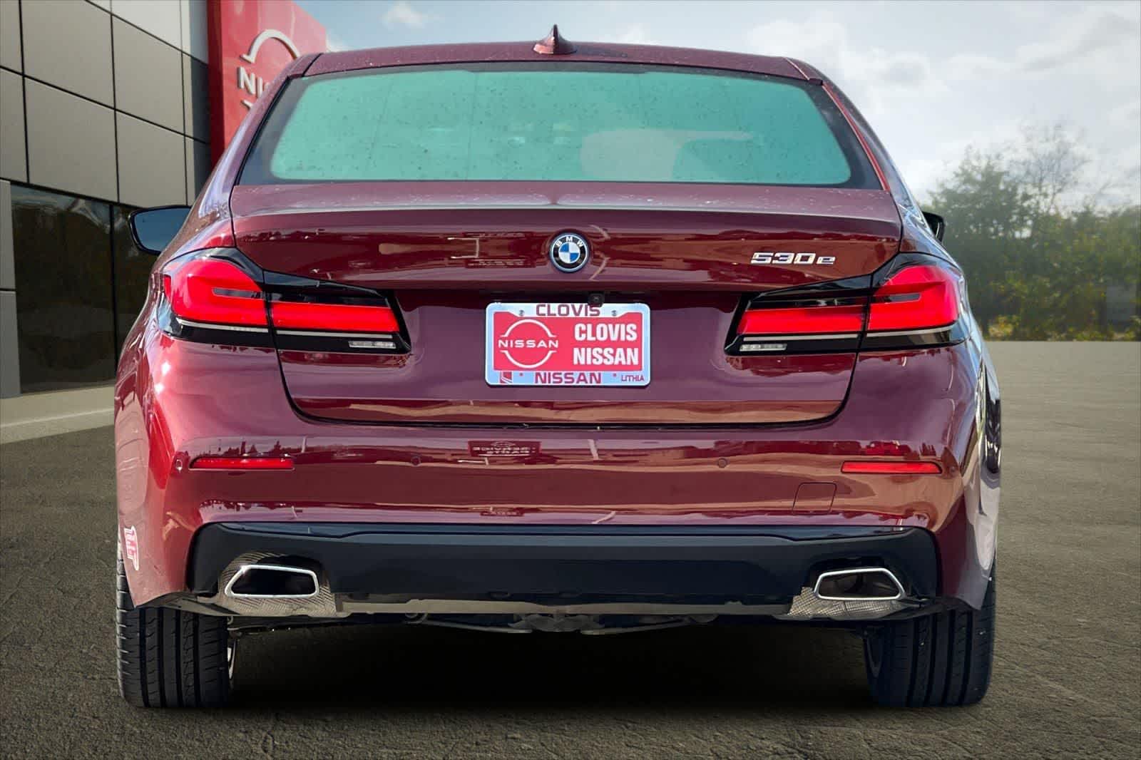 Thumbnail: 2023 BMW 5 Series - 8