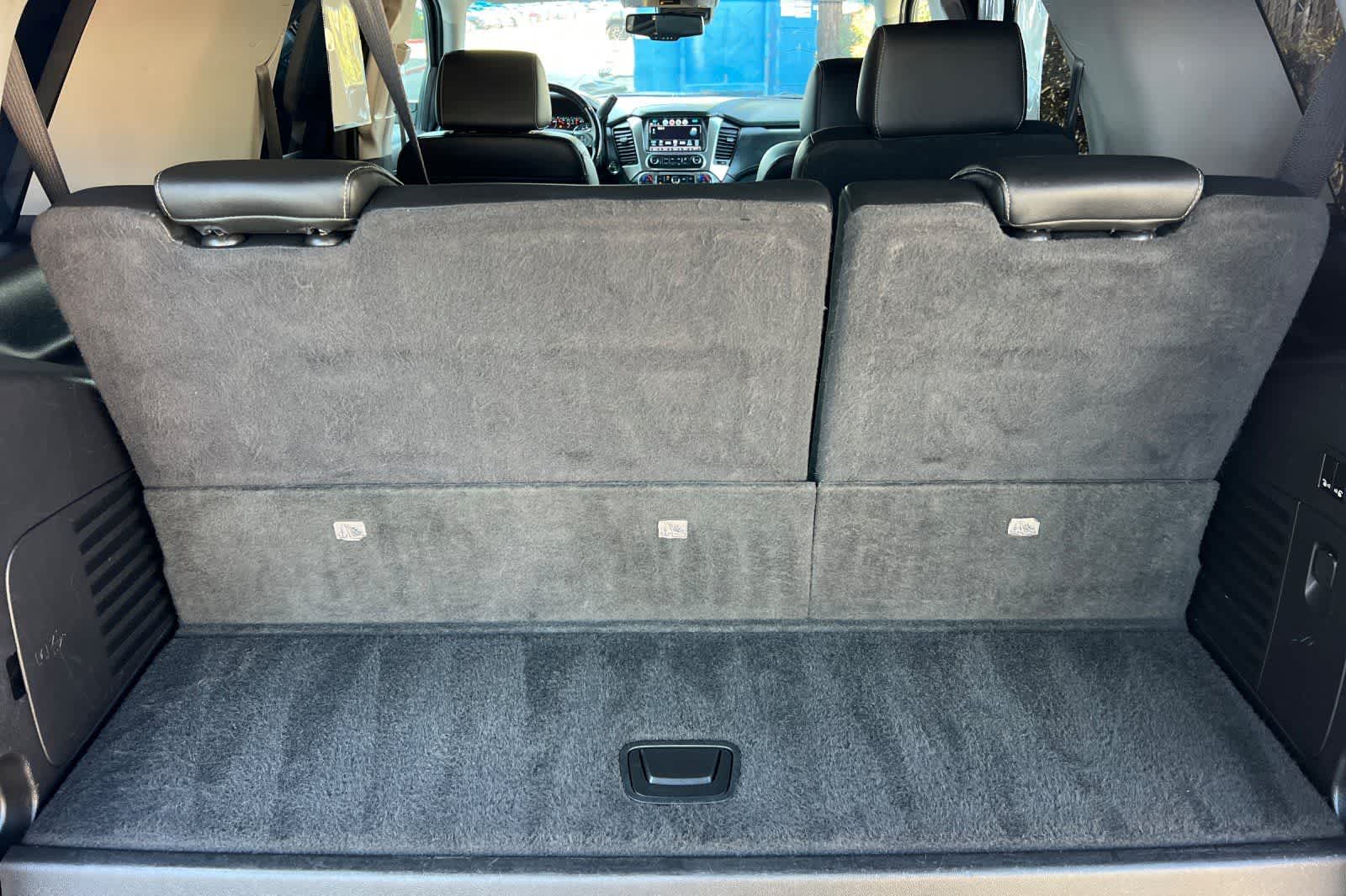 Thumbnail: 2020 Chevrolet Tahoe - 19