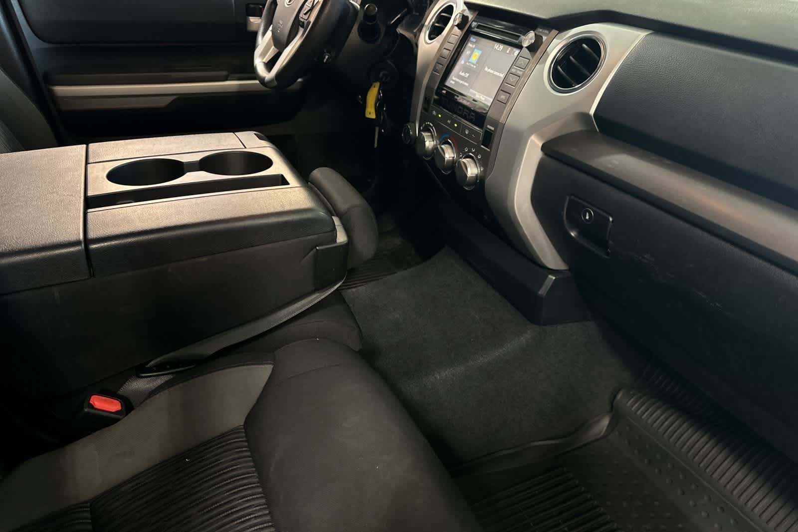 Thumbnail: 2016 Toyota Tundra - 19