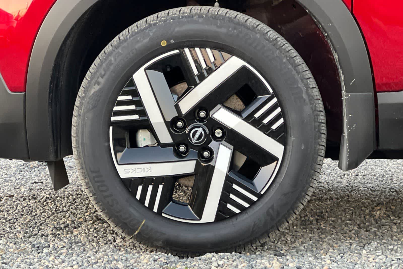 Thumbnail: 2026 Nissan Kicks - 30