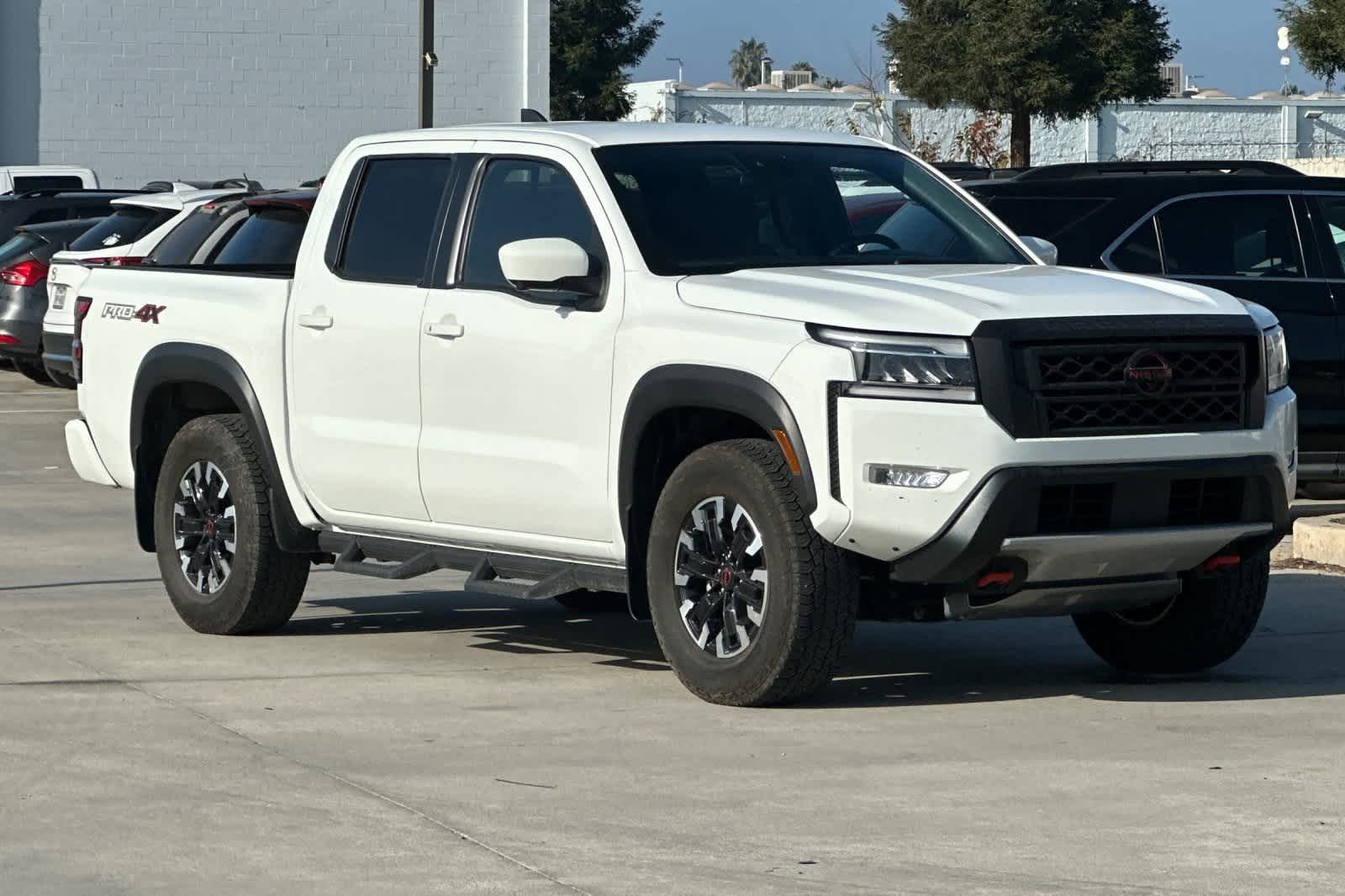 Thumbnail: 2023 Nissan Frontier - 10