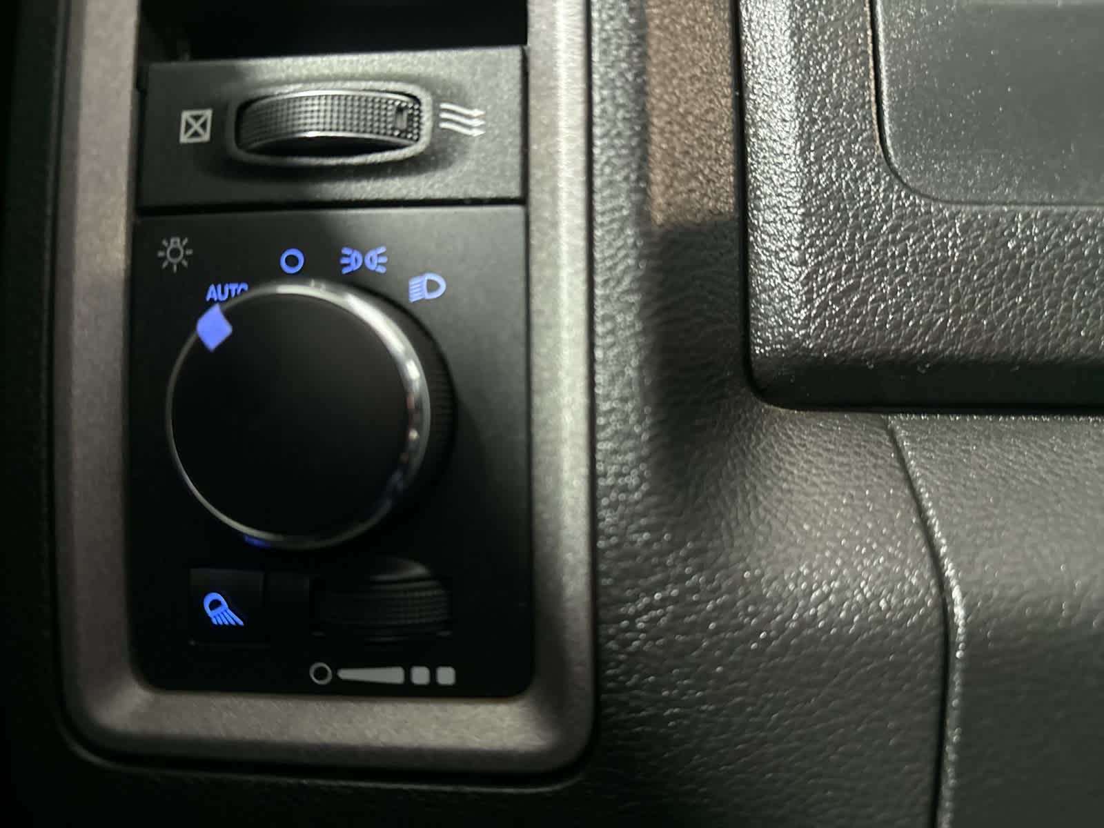 Thumbnail: 2021 RAM 1500 Classic - 30