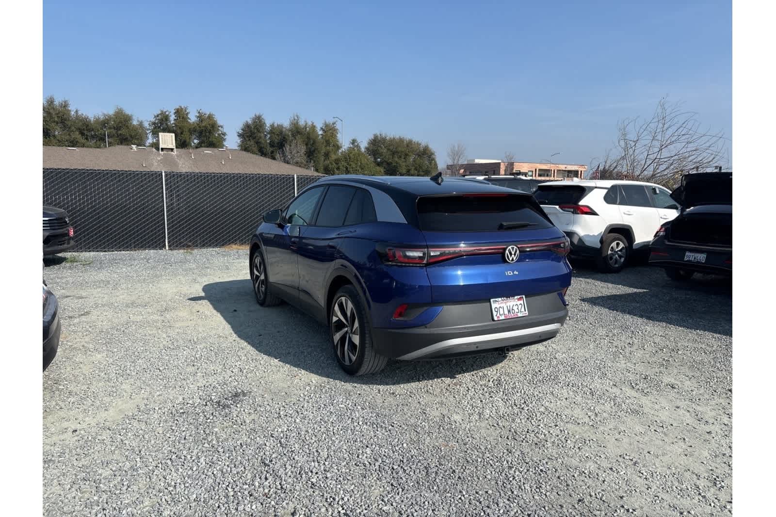 Thumbnail: 2022 Volkswagen ID.4 - 3