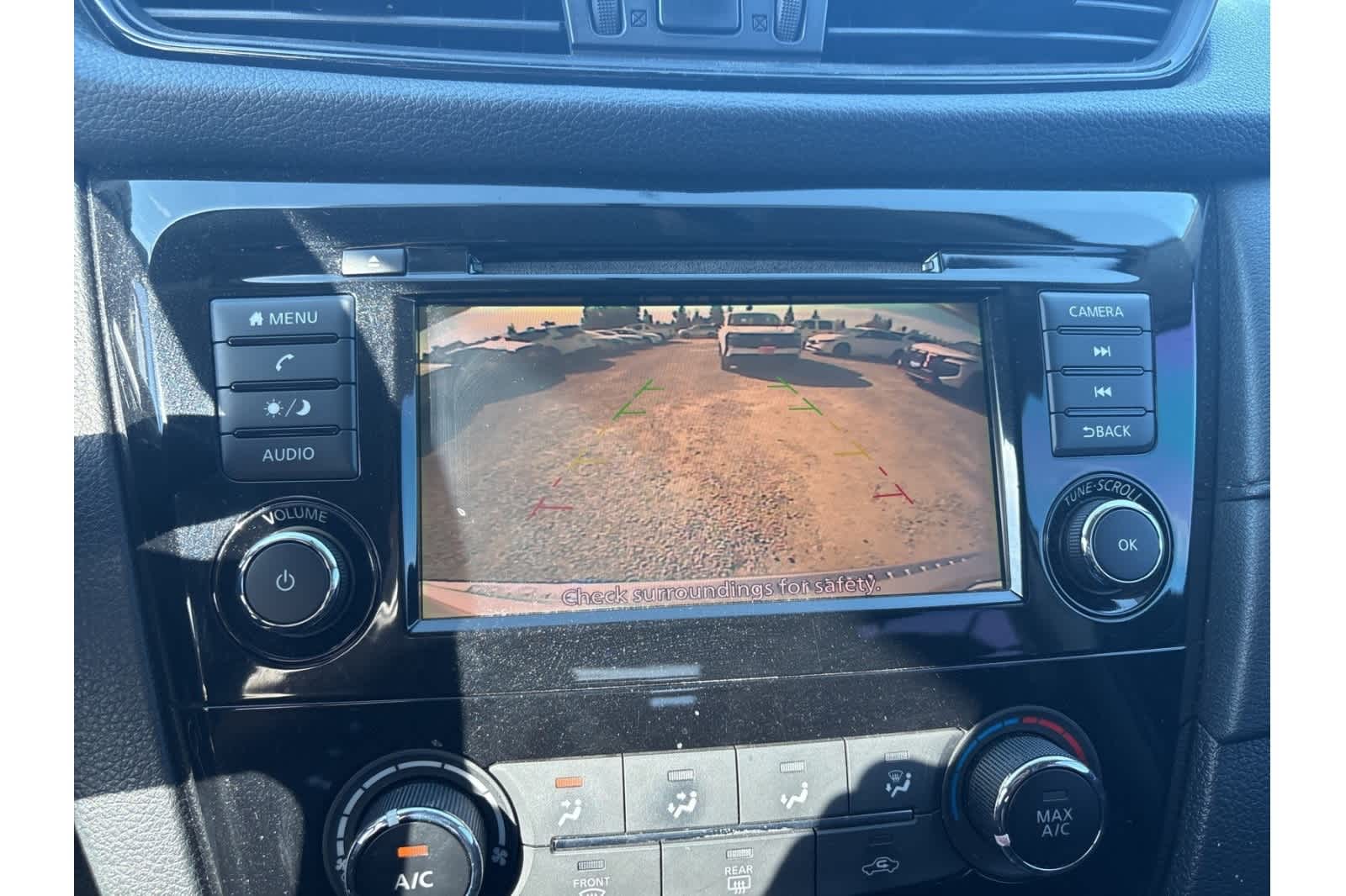 Thumbnail: 2018 Nissan Rogue - 4