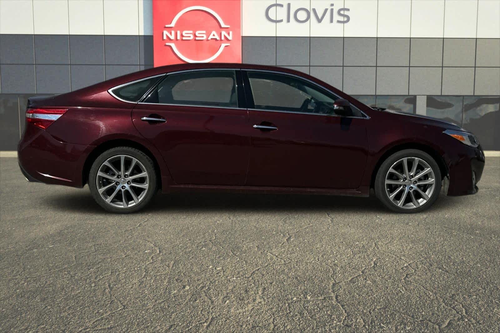 Thumbnail: 2015 Toyota Avalon - 9