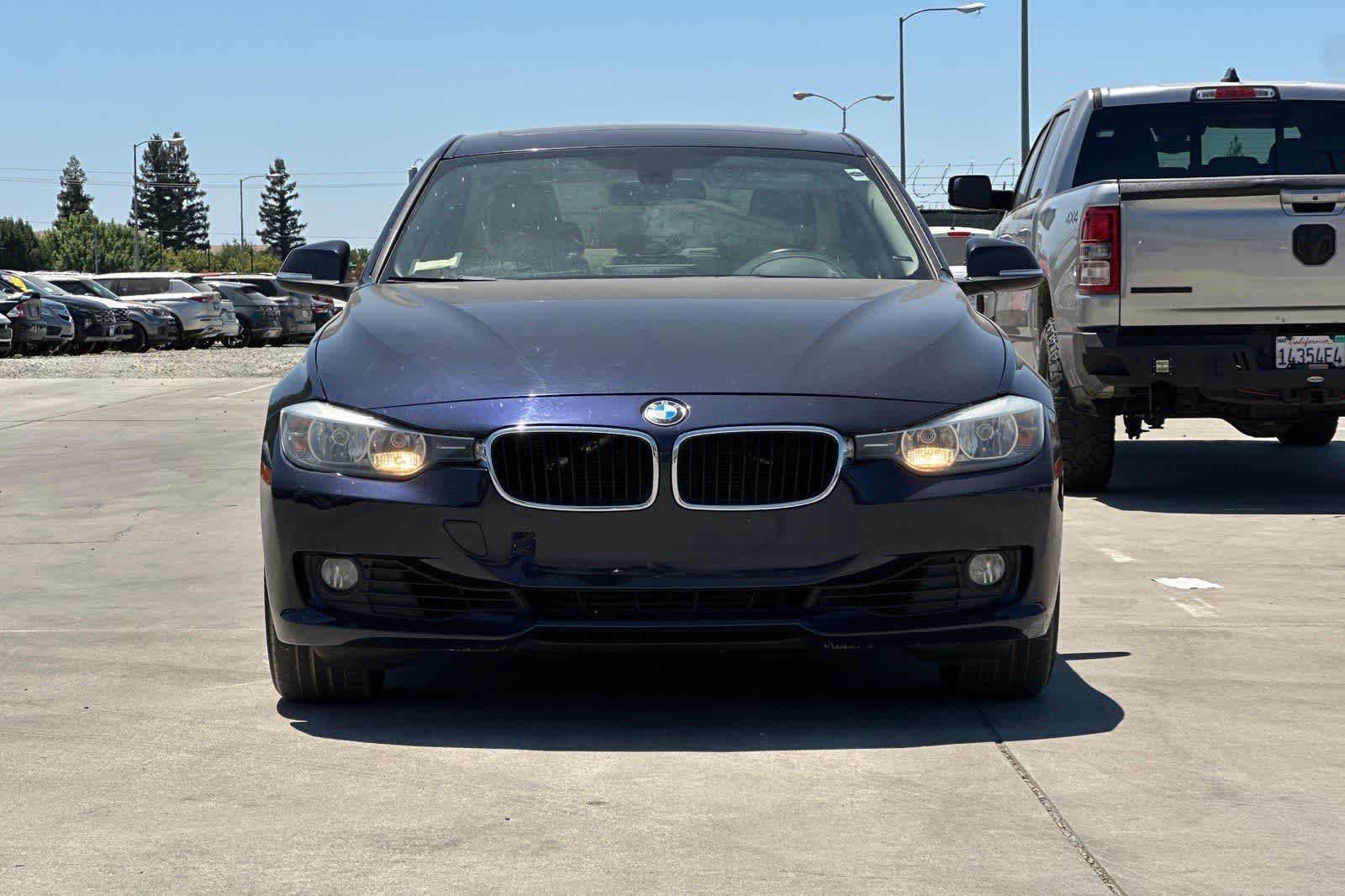 Thumbnail: 2013 BMW 3 Series - 11