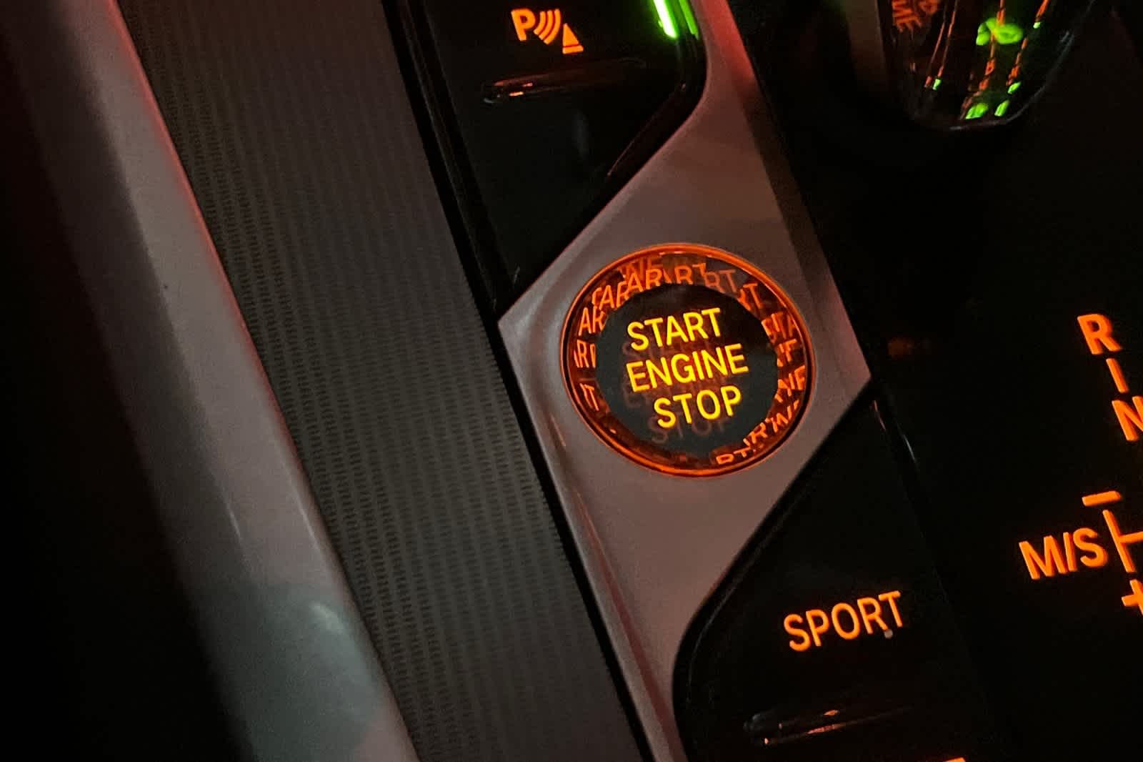 Thumbnail: 2023 BMW X6 - 30