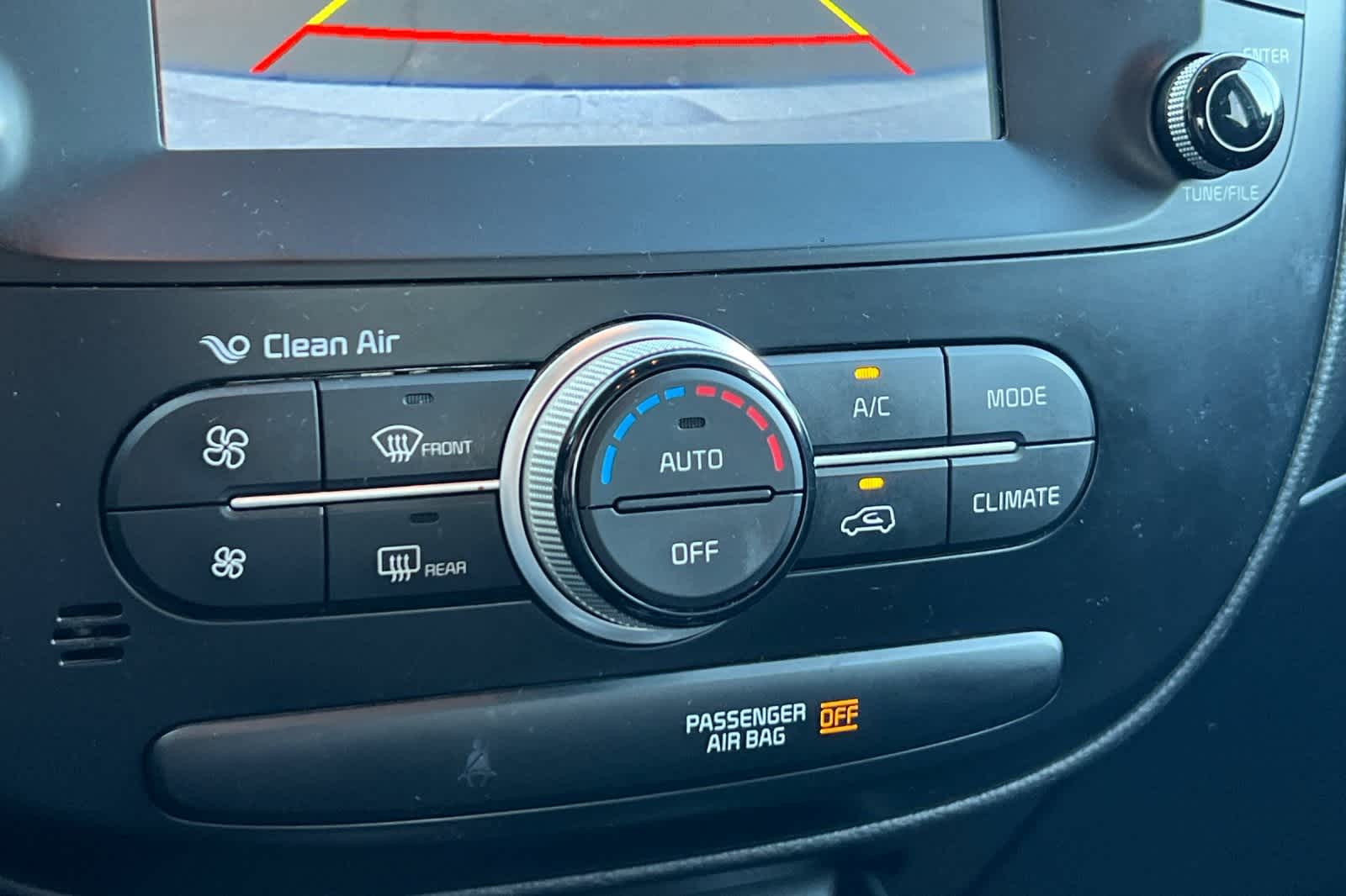 Thumbnail: 2018 Kia Soul - 21