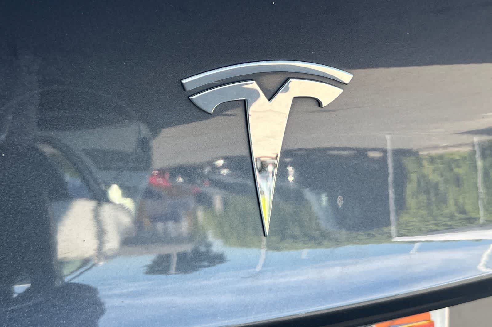 Thumbnail: 2023 Tesla Model 3 - 13