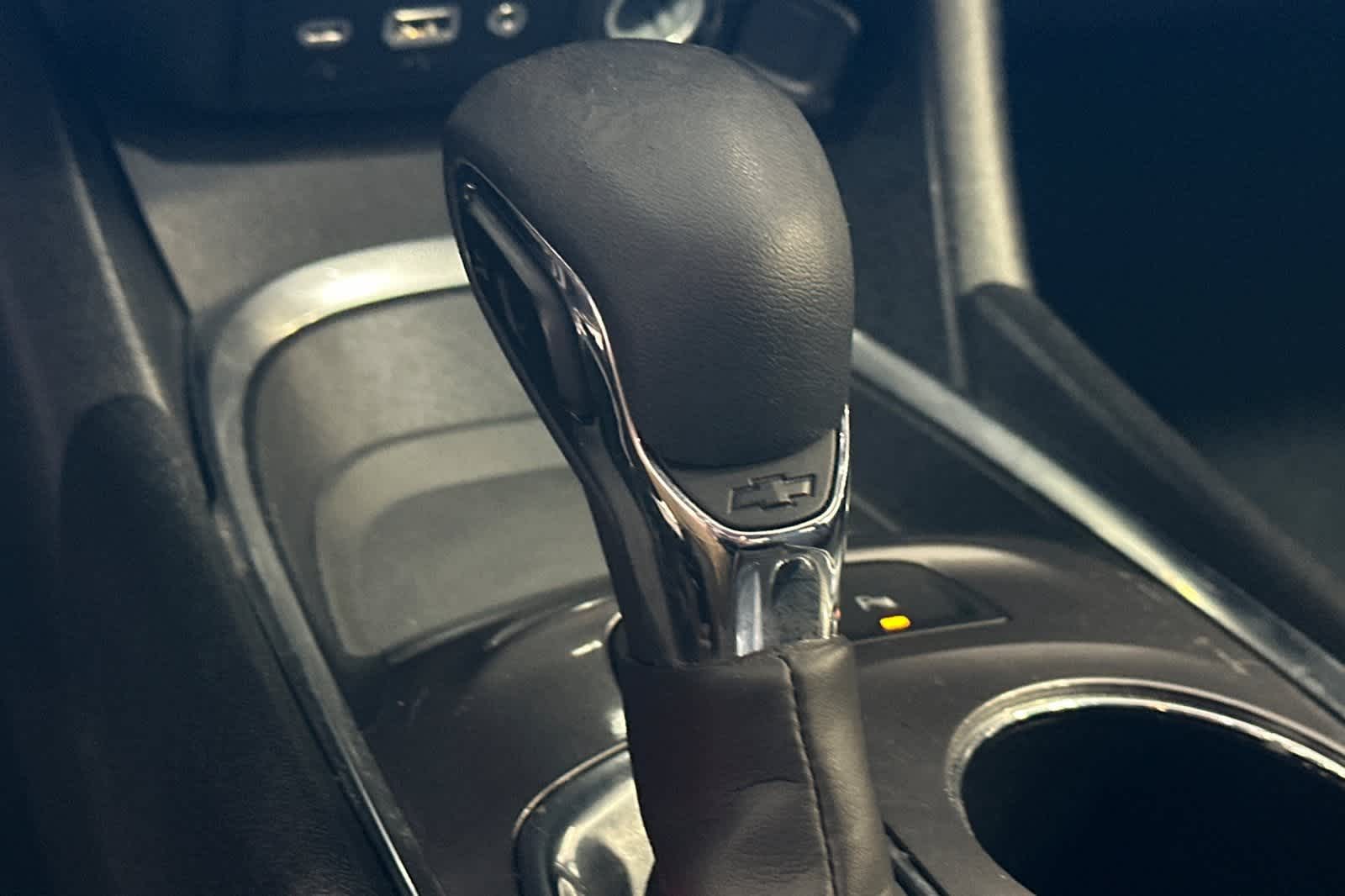 Thumbnail: 2021 Chevrolet Malibu - 23