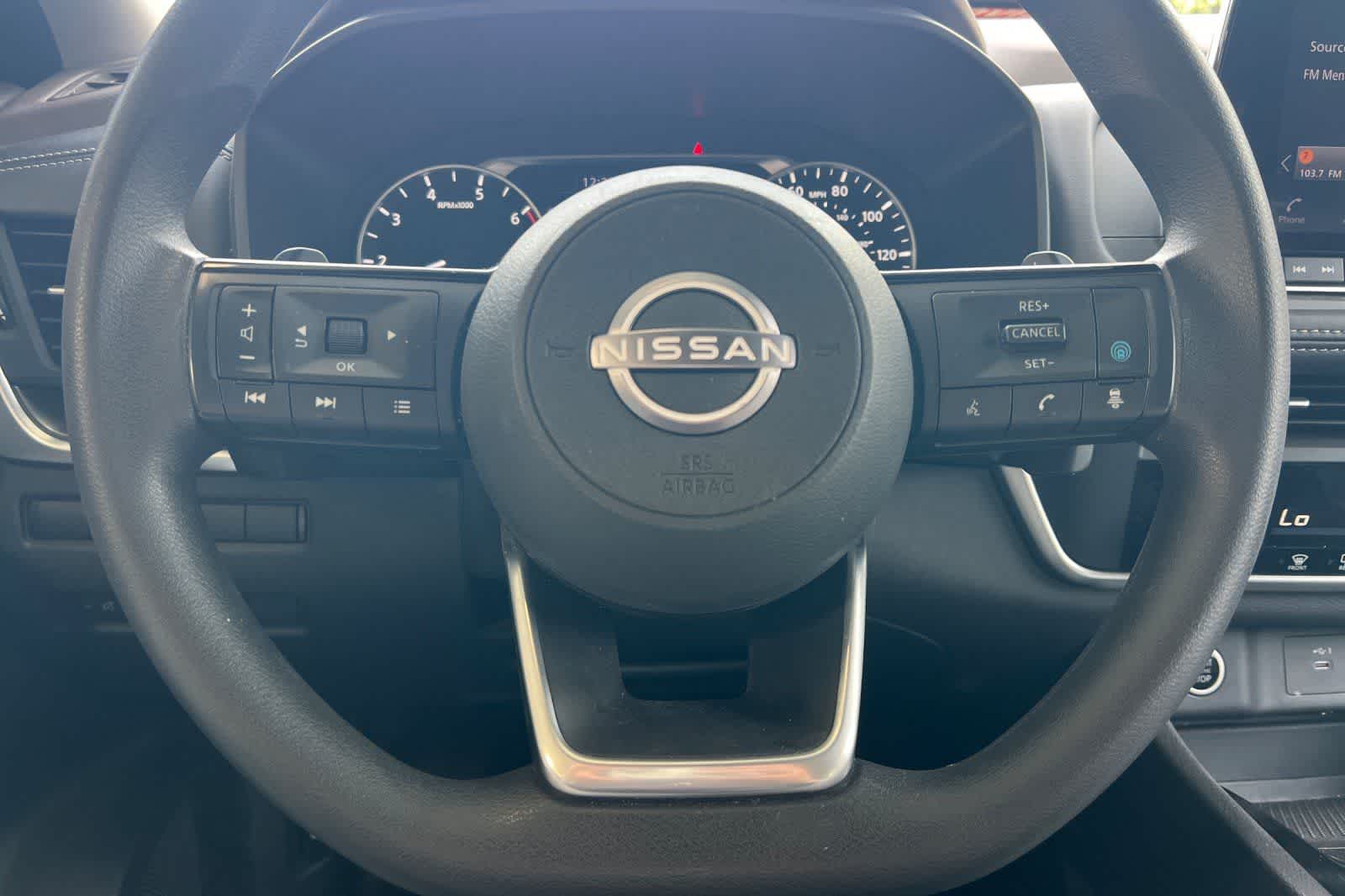 Thumbnail: 2023 Nissan Rogue - 25