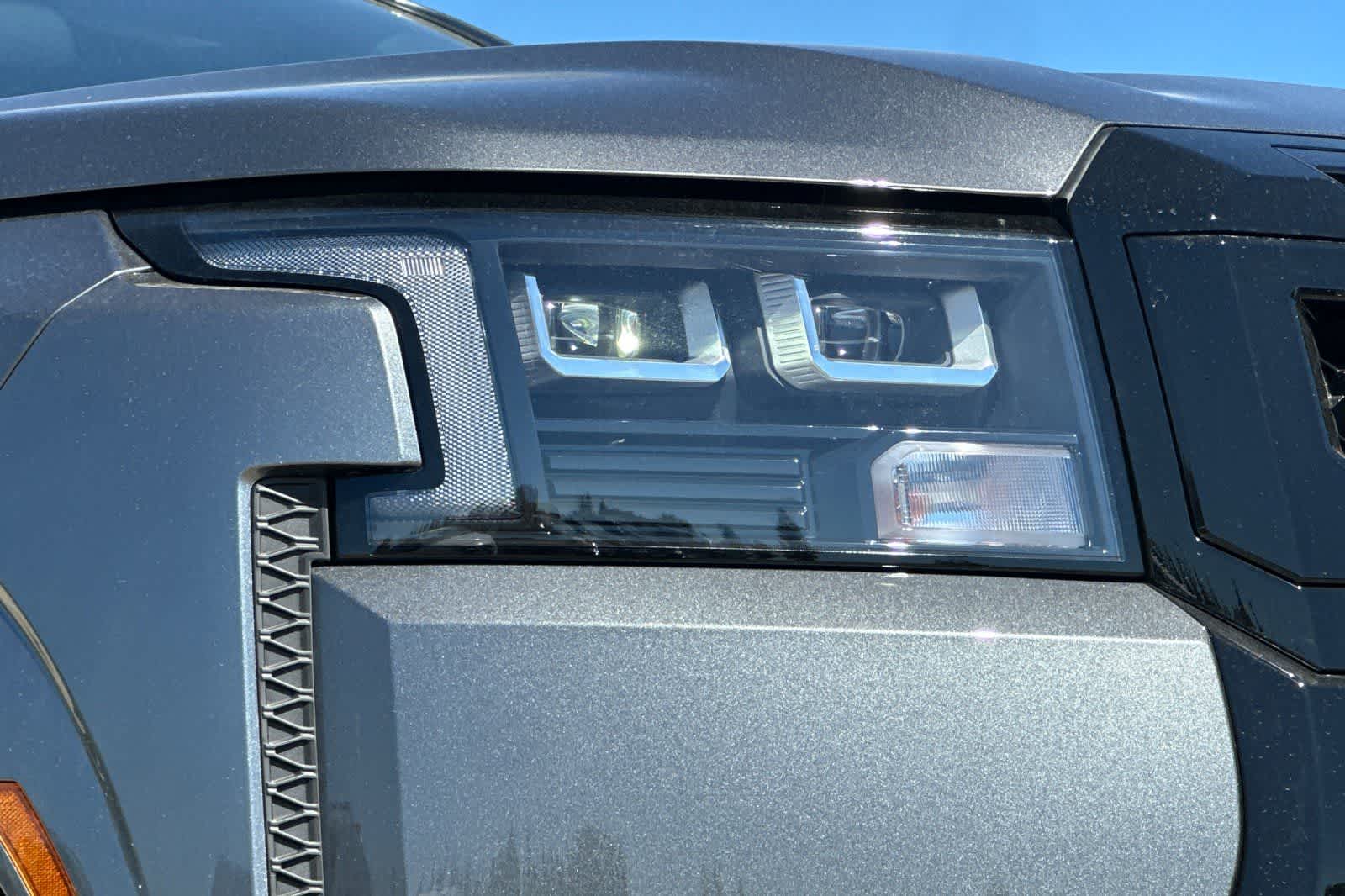 Thumbnail: 2026 Nissan Frontier - 29