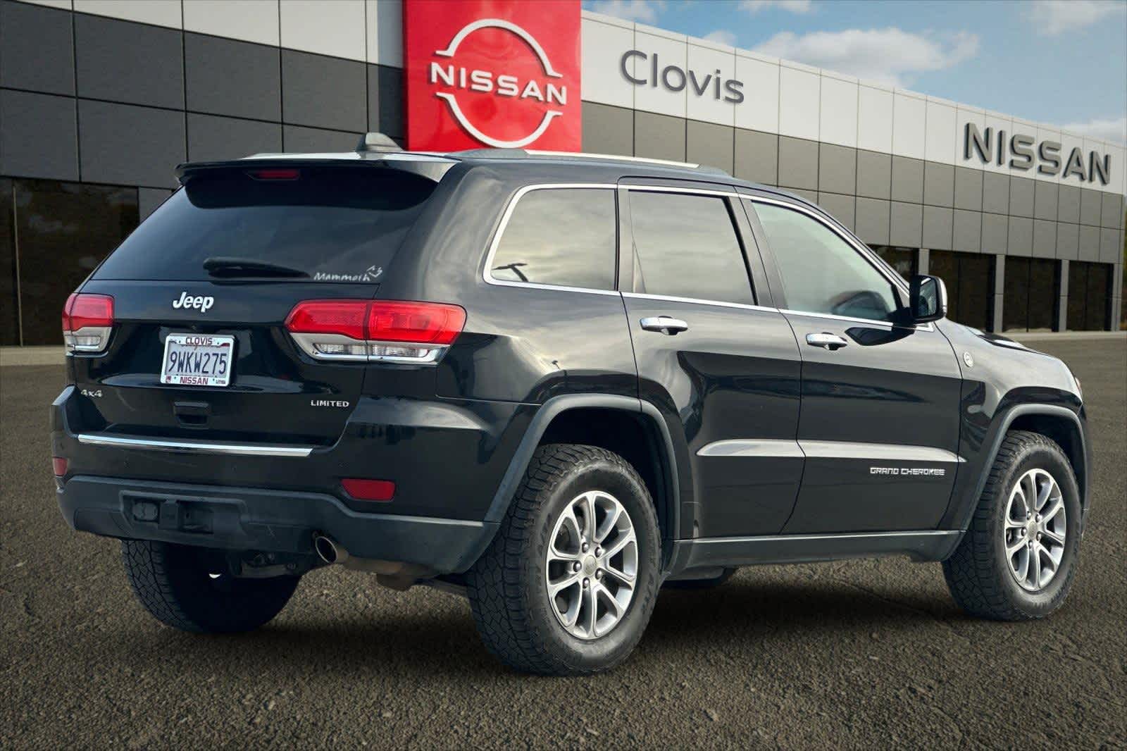 Thumbnail: 2015 Jeep Grand Cherokee - 3