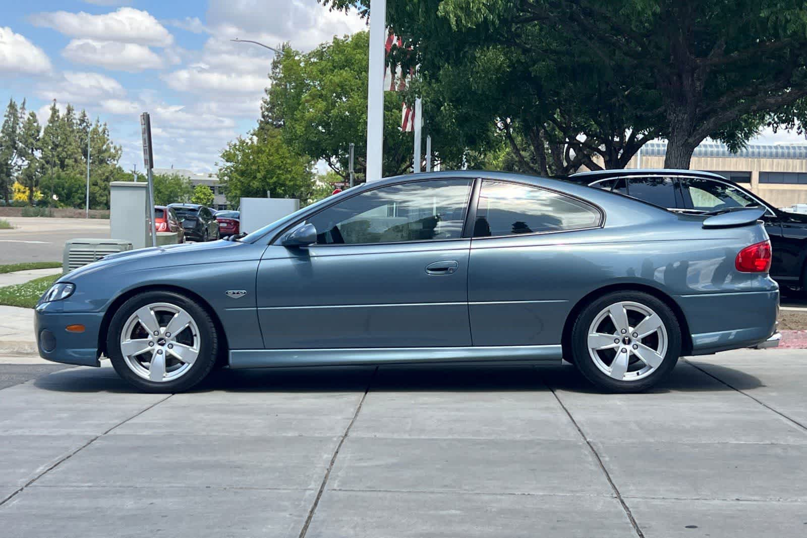 Thumbnail: 2005 Pontiac GTO - 6
