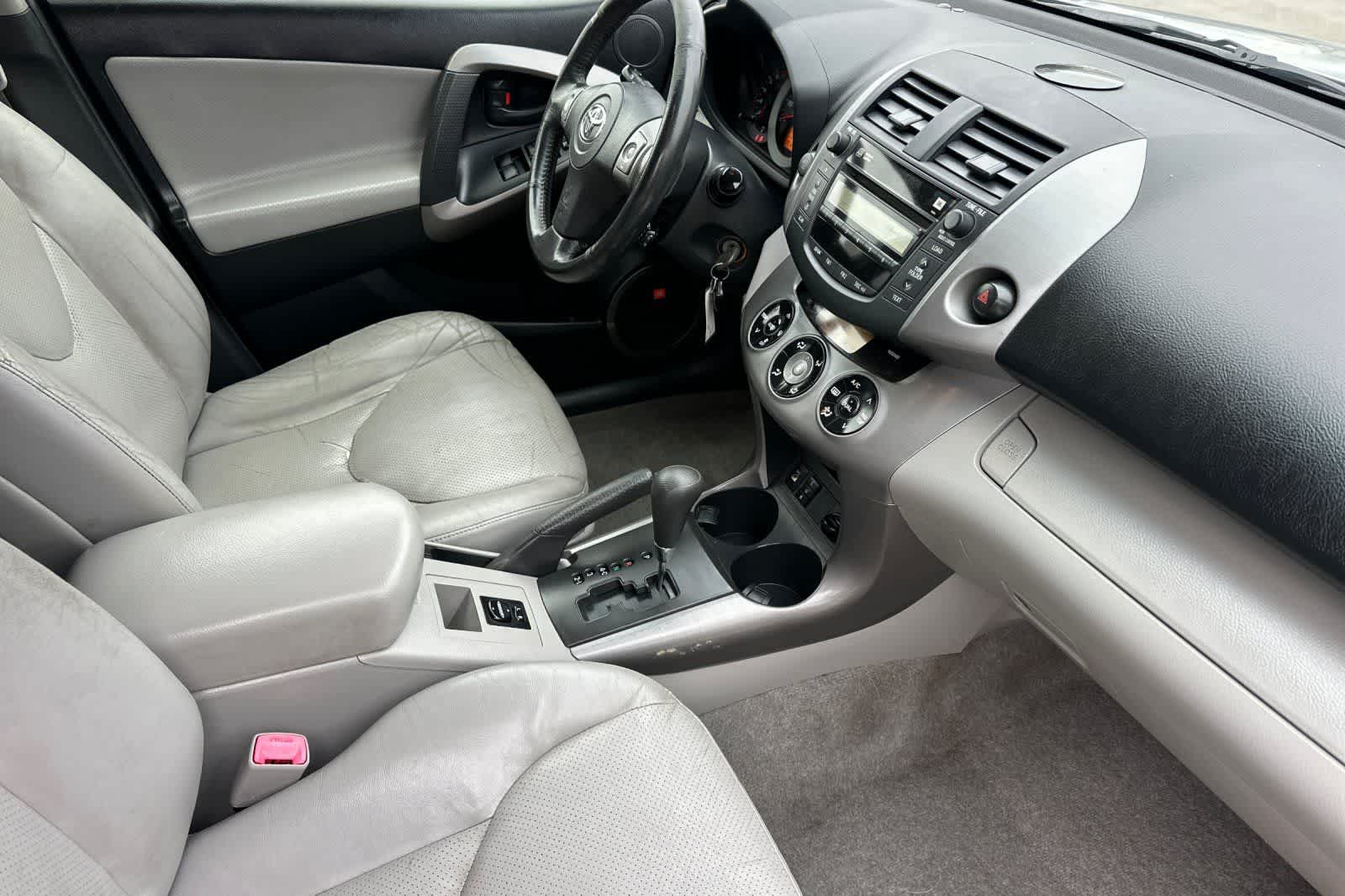 Thumbnail: 2008 Toyota RAV4 - 18