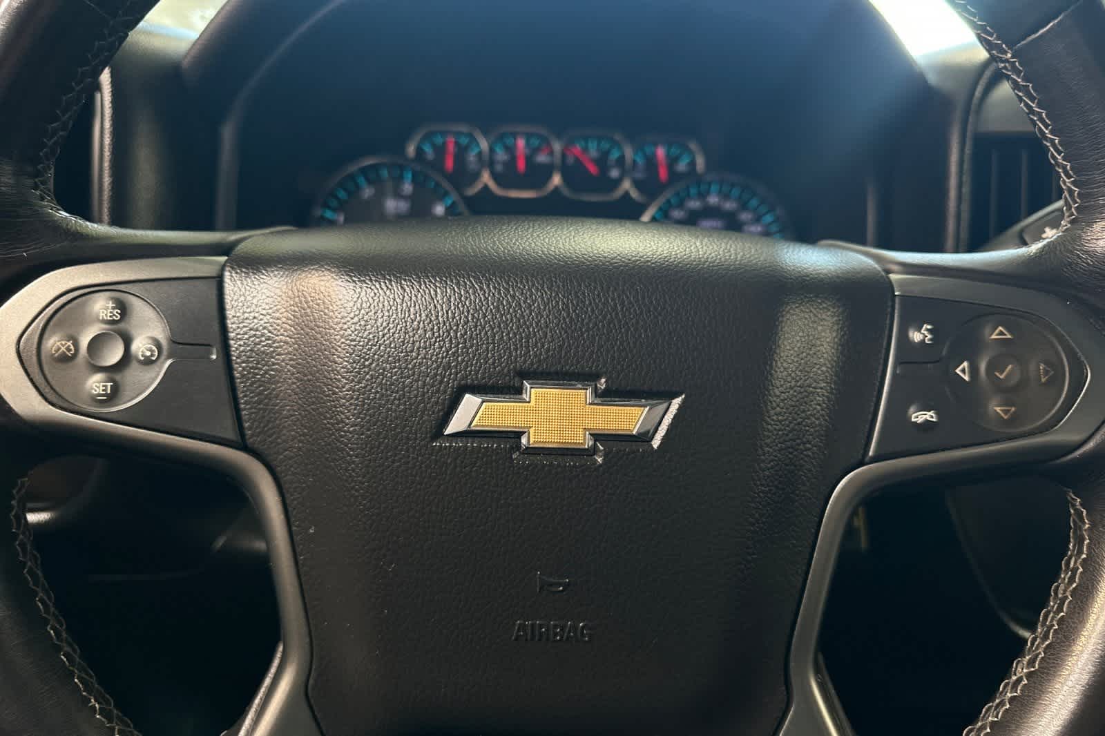 Thumbnail: 2018 Chevrolet Silverado 1500 - 25