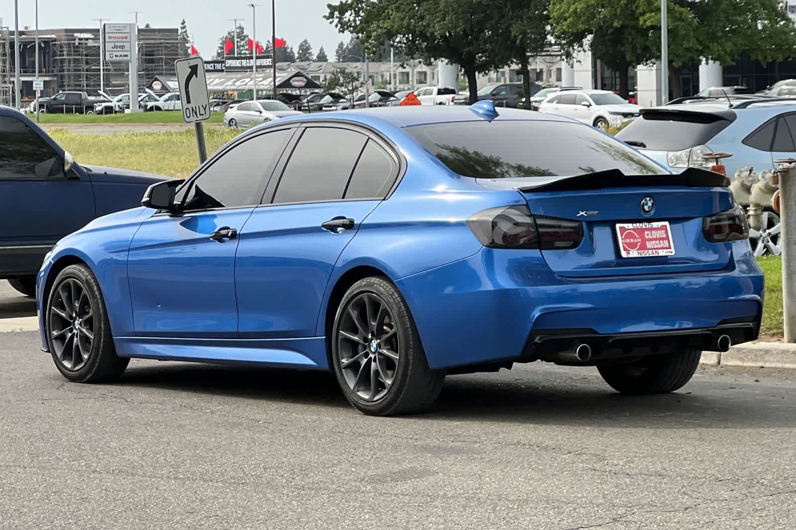 Thumbnail: 2017 BMW 3 Series - 7