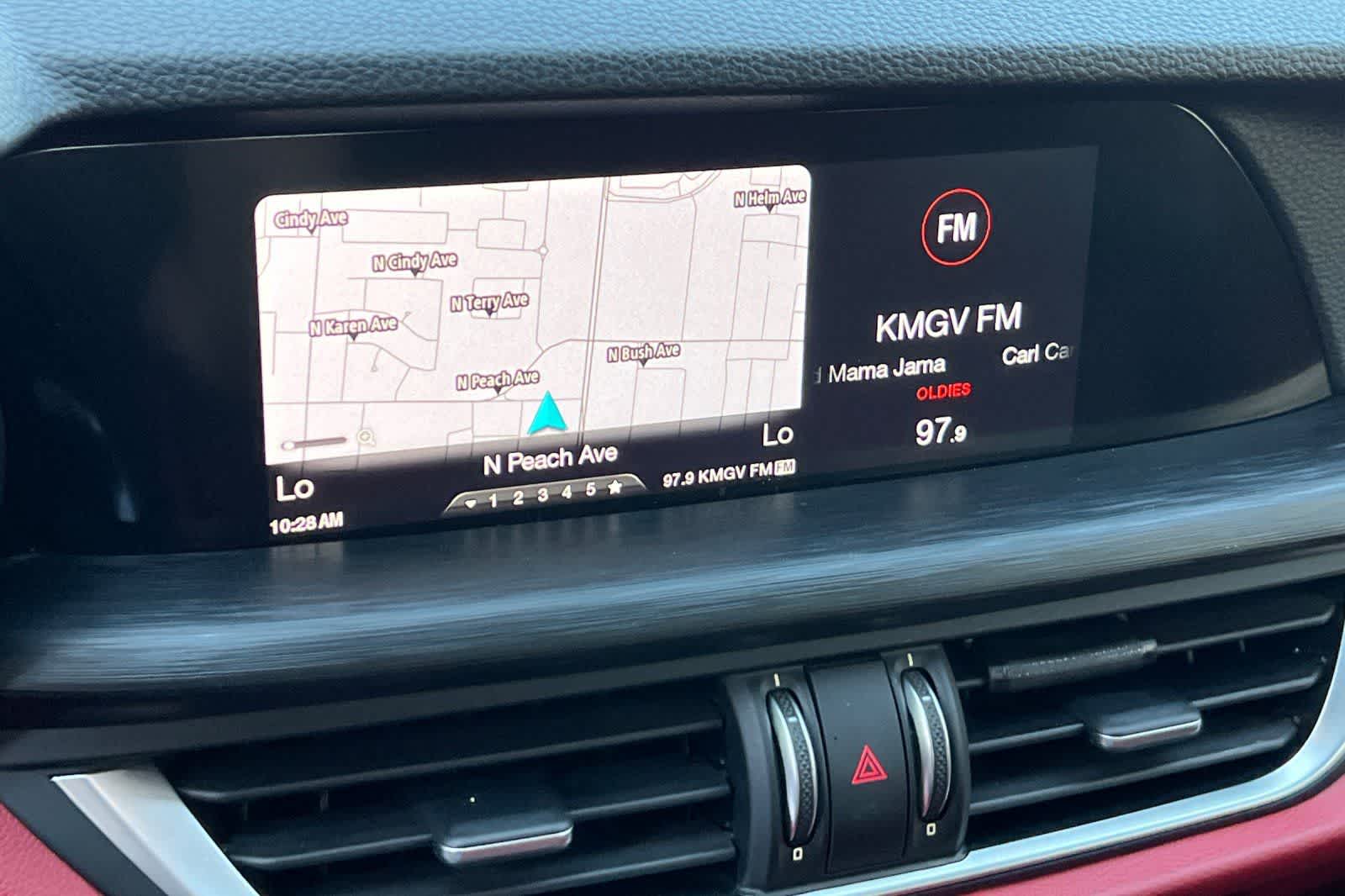 Thumbnail: 2018 Alfa Romeo Stelvio - 21