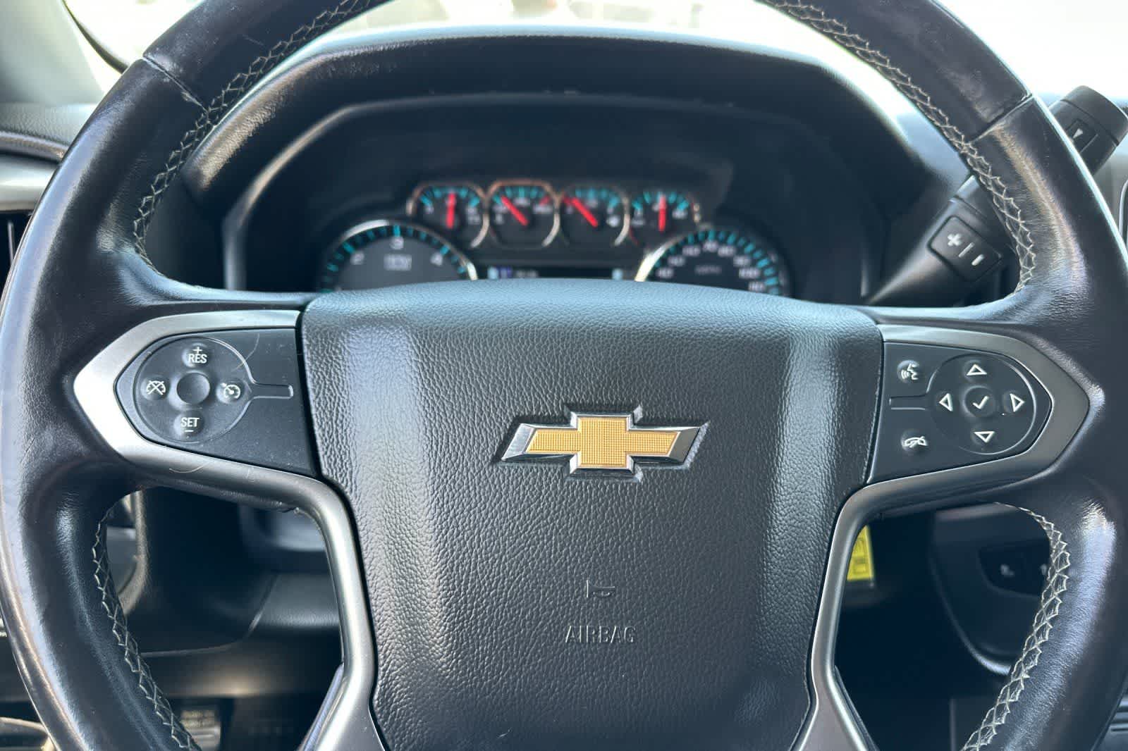 Thumbnail: 2018 Chevrolet Silverado 1500 - 25