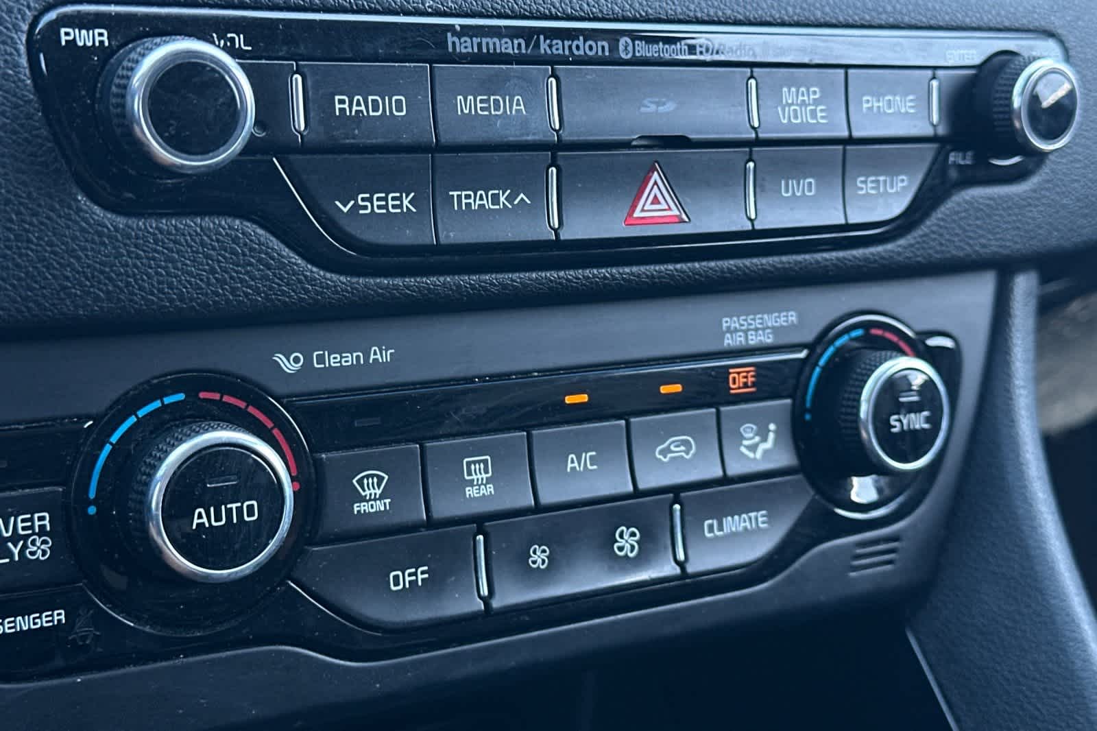 Thumbnail: 2018 Kia Niro - 23