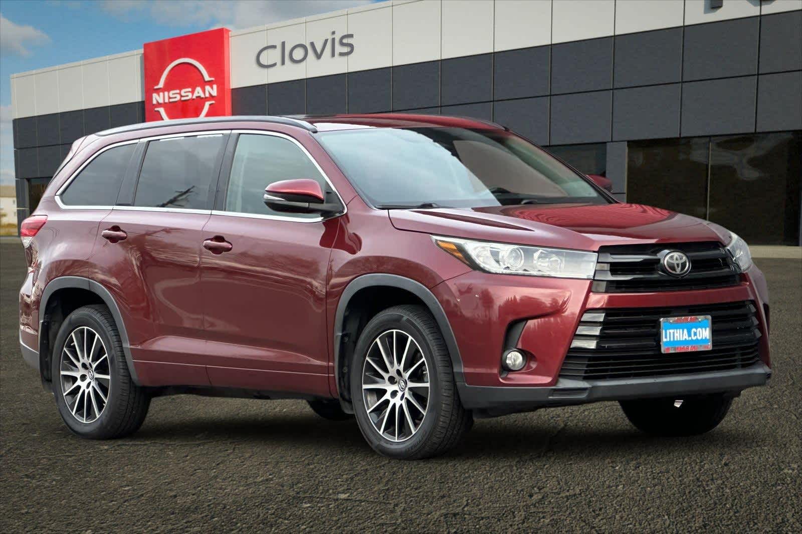 Thumbnail: 2017 Toyota Highlander - 10