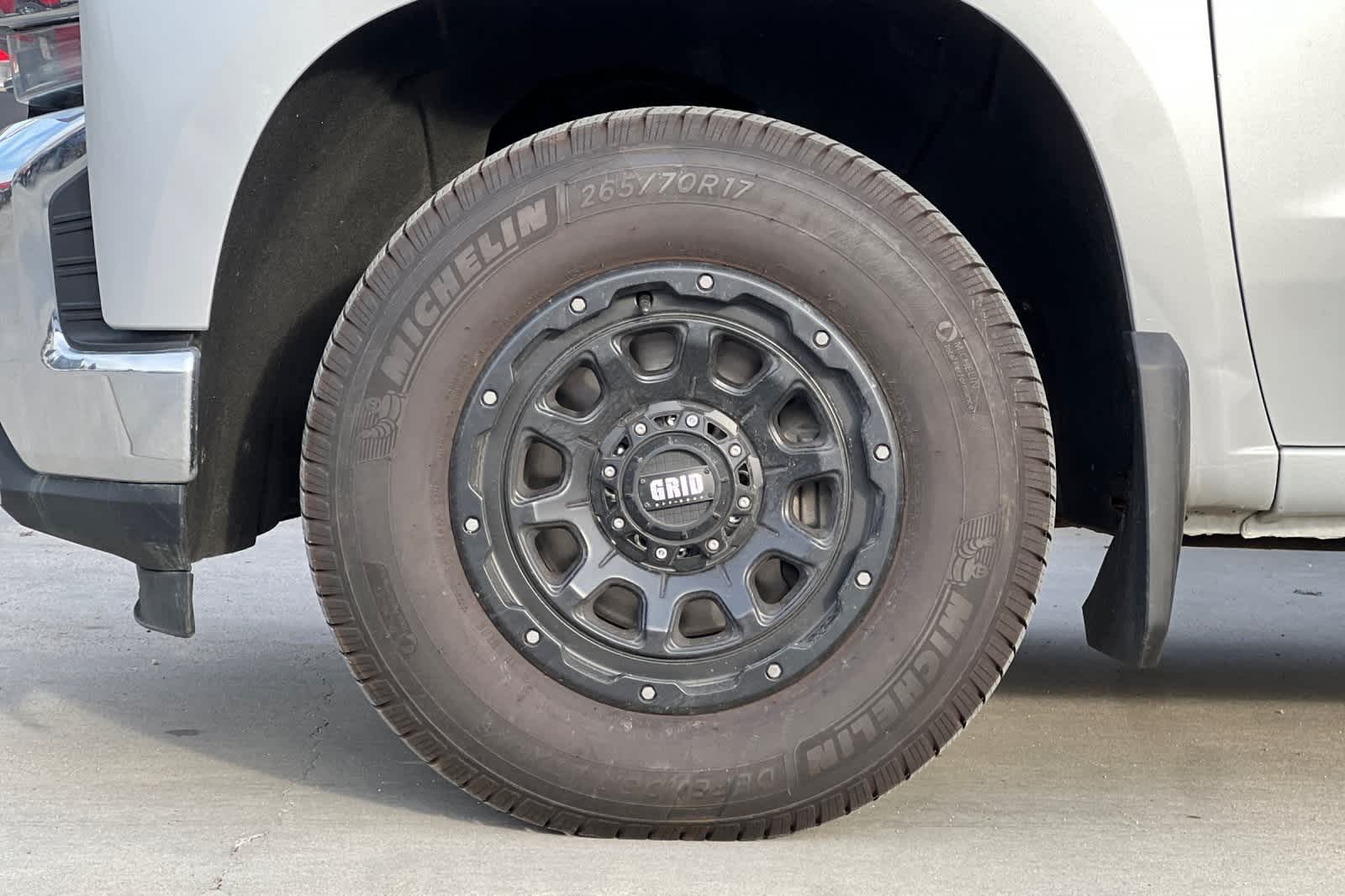 Thumbnail: 2019 Chevrolet Silverado 1500 - 27