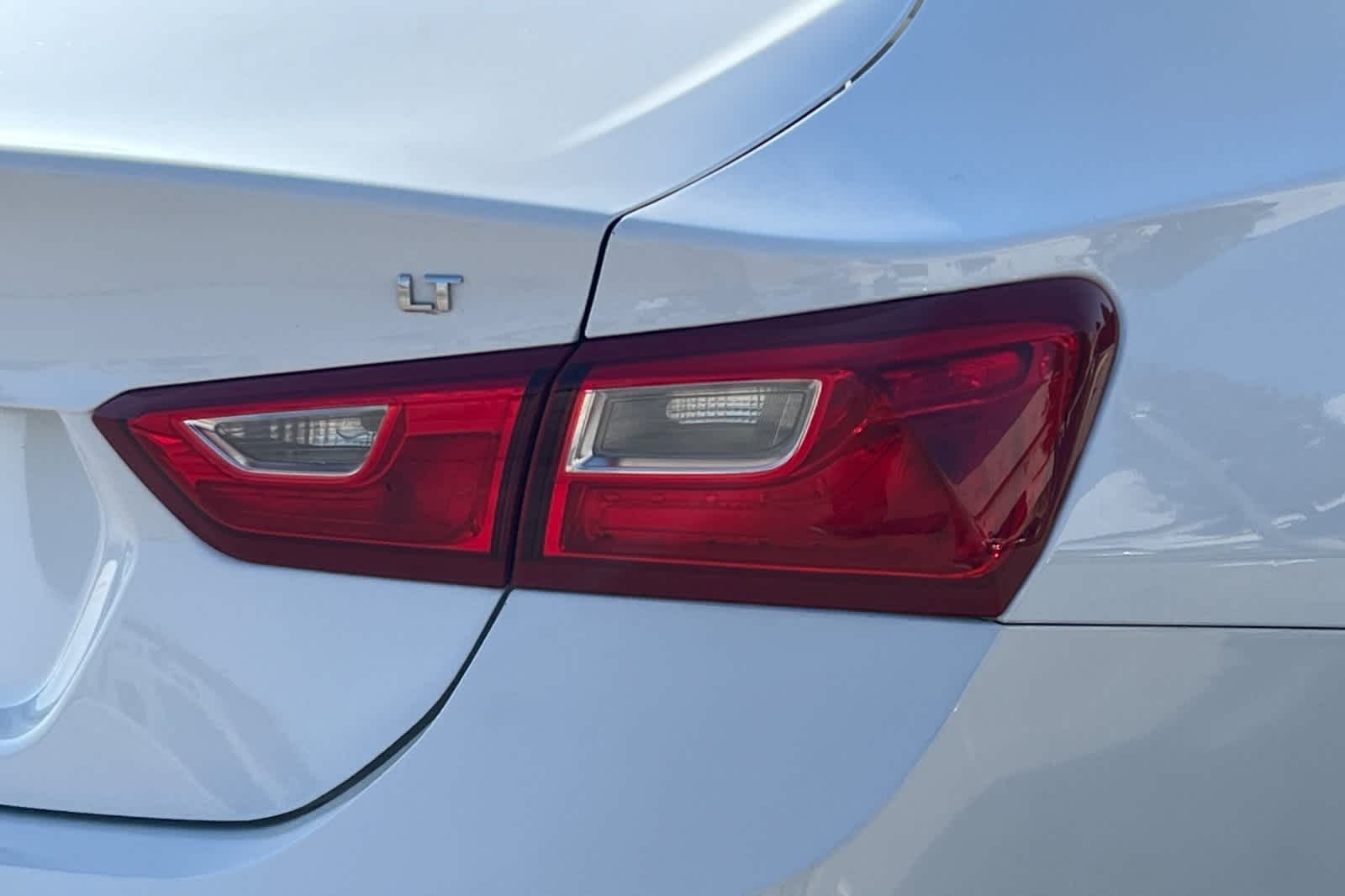 Thumbnail: 2024 Chevrolet Malibu - 17