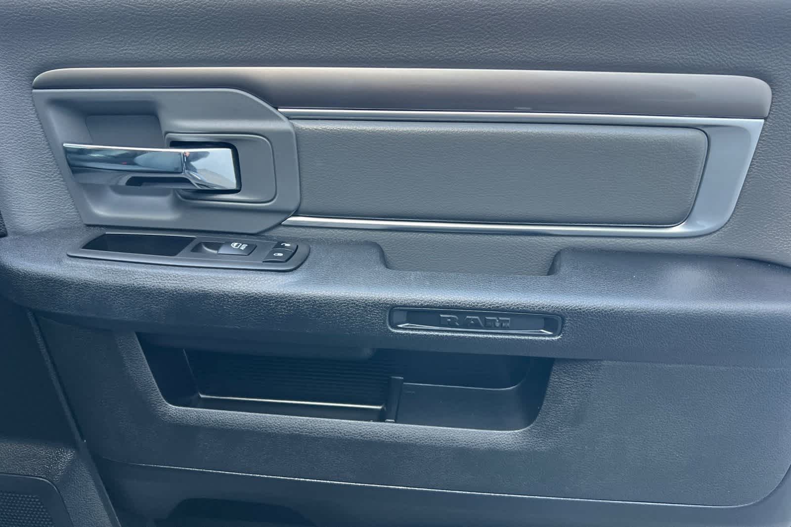 Thumbnail: 2024 RAM 1500 Classic - 19