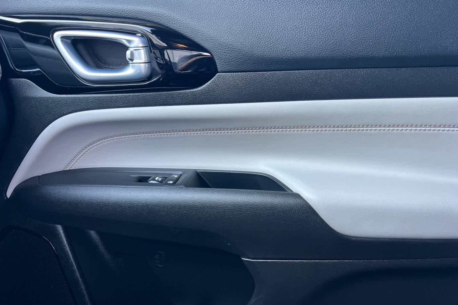 Thumbnail: 2024 Jeep Compass - 21