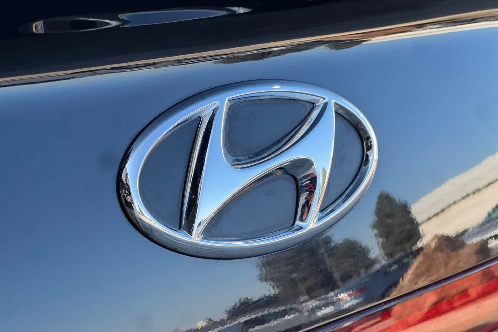 Thumbnail: 2023 Hyundai Sonata - 16