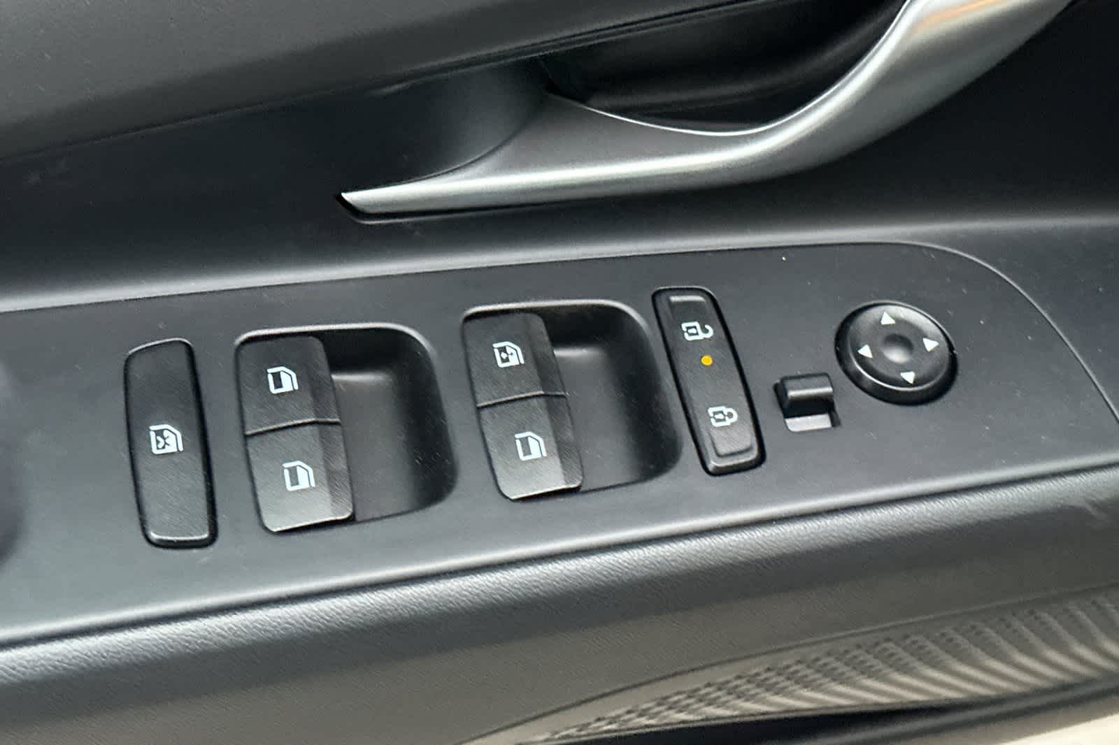 Thumbnail: 2024 Hyundai Elantra - 14