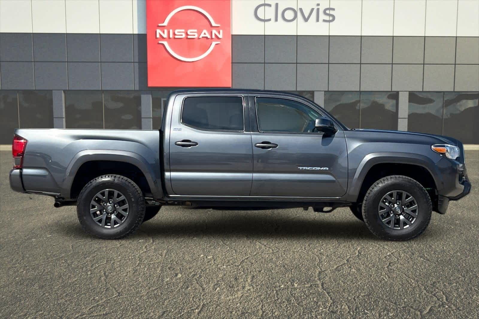 2022 Toyota Tacoma SR5 6