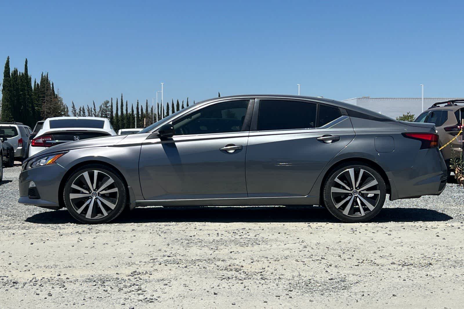 Thumbnail: 2020 Nissan Altima - 6