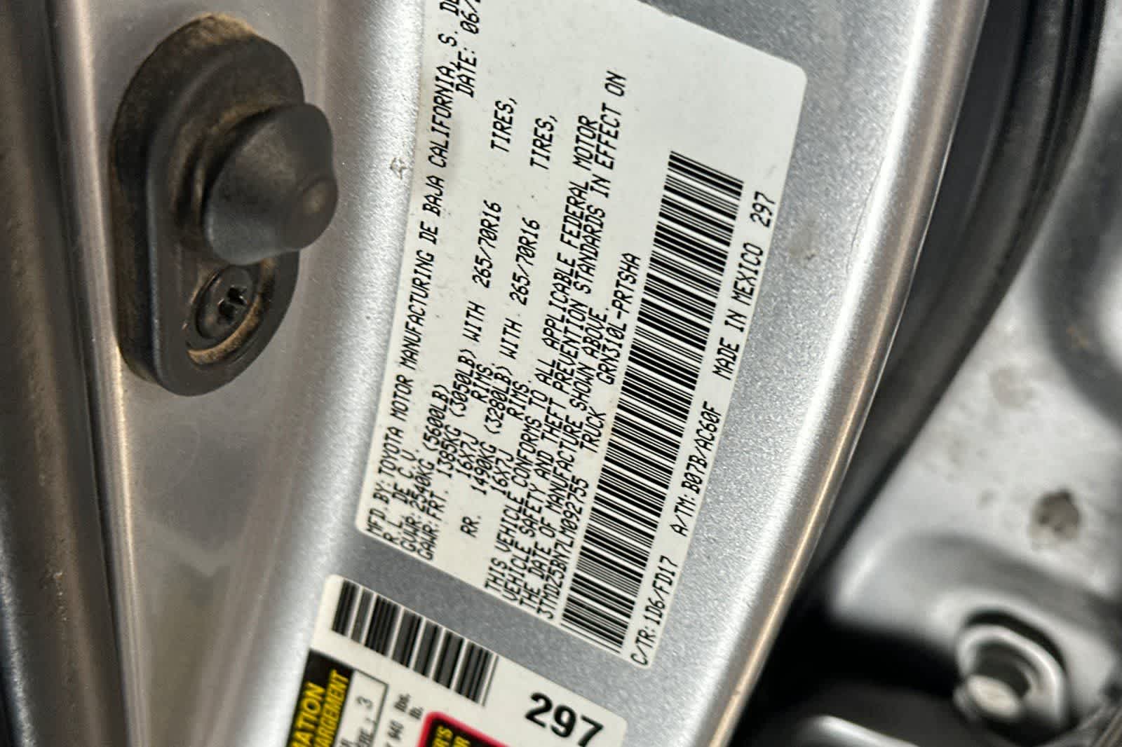 Thumbnail: 2020 Toyota Tacoma - 37