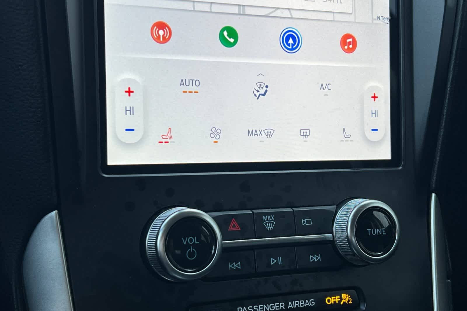 Thumbnail: 2024 Ford Edge - 25