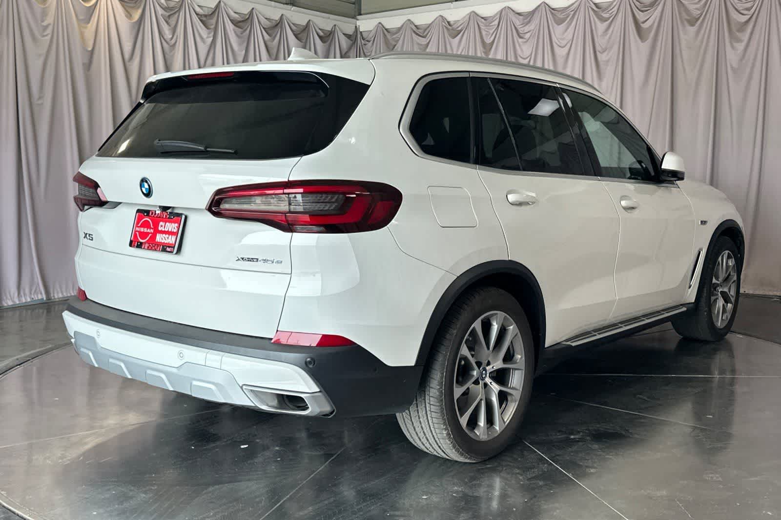 Thumbnail: 2023 BMW X5 - 3