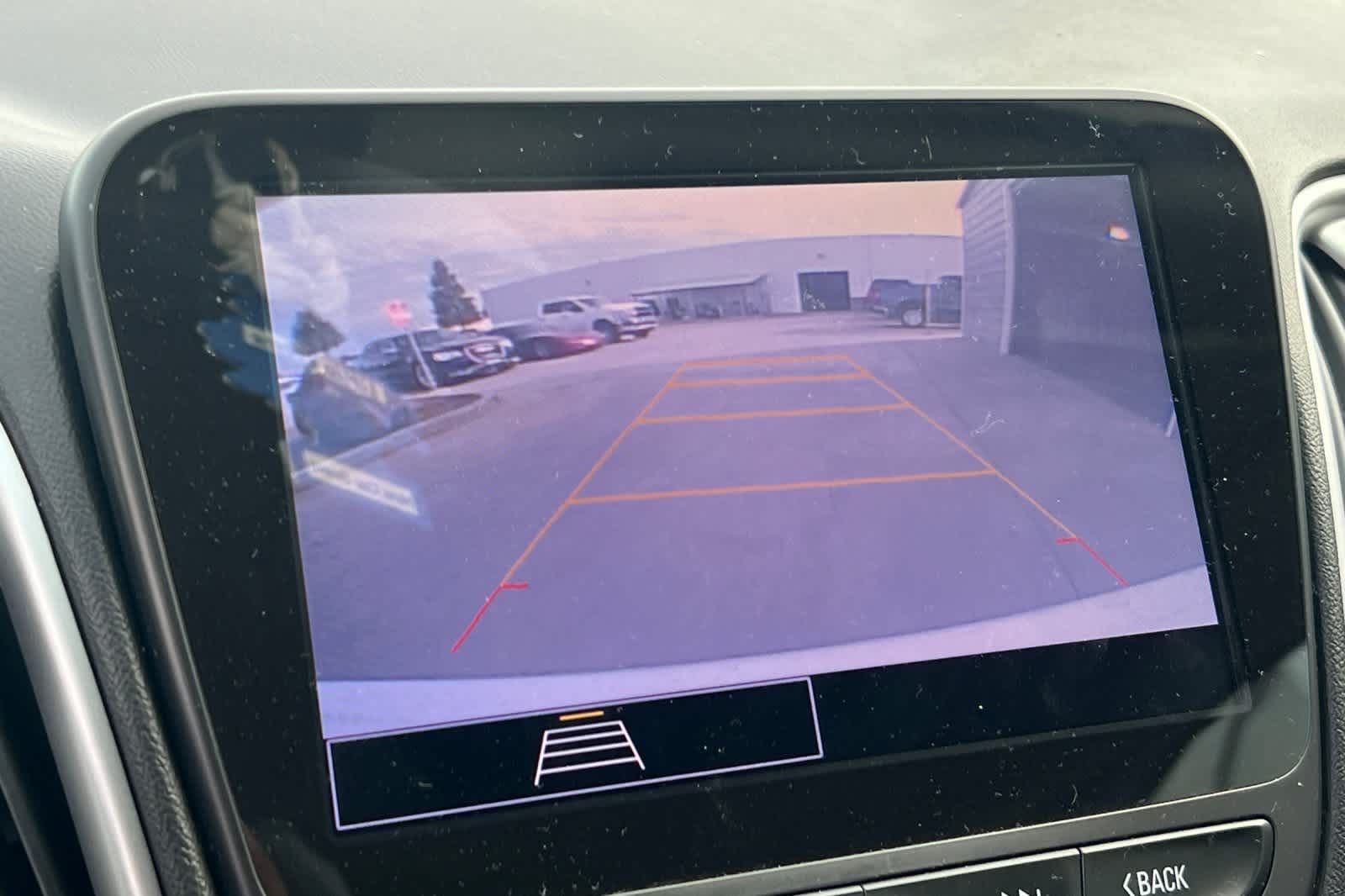 Thumbnail: 2022 Chevrolet Malibu - 19