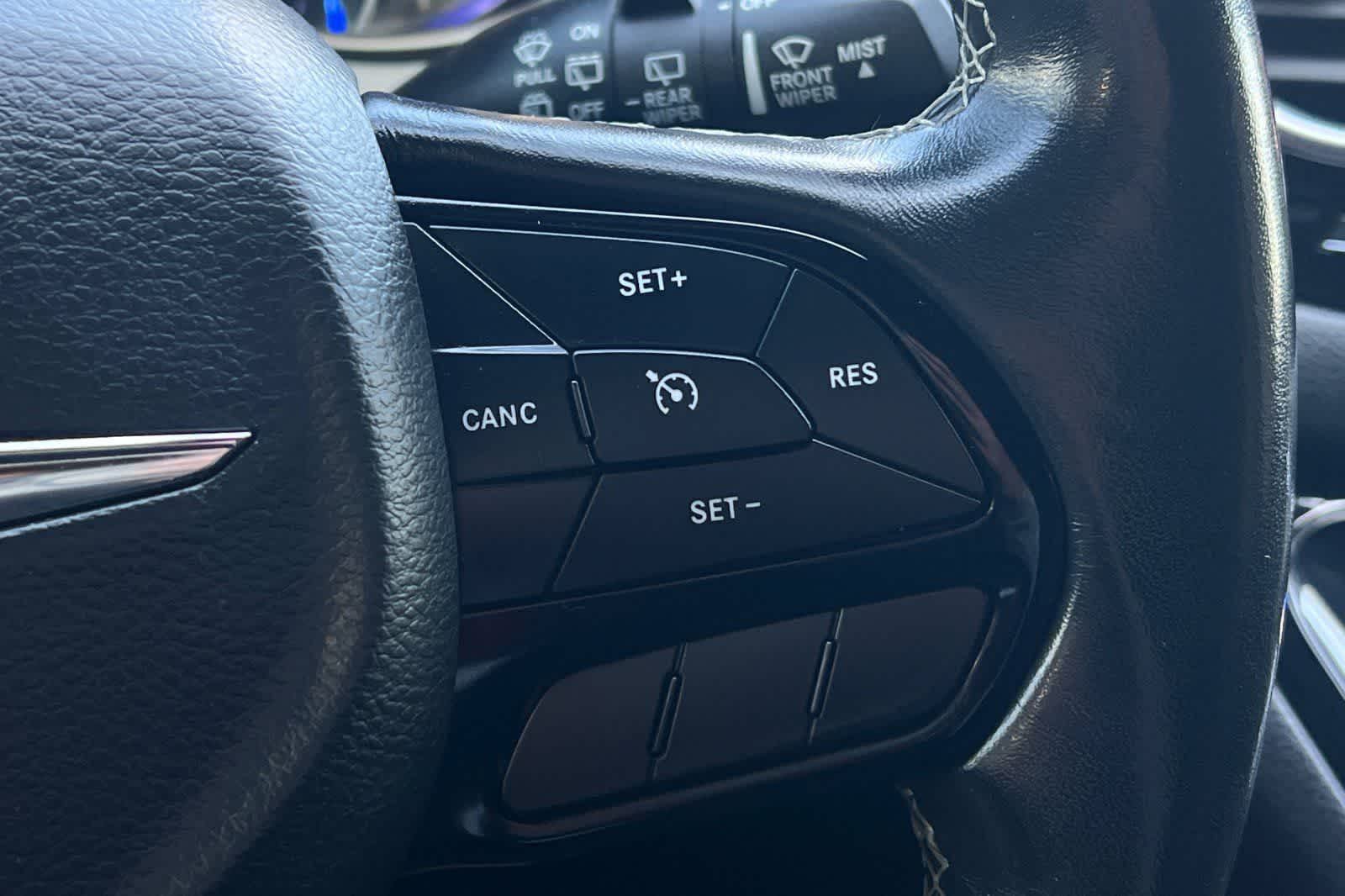 Thumbnail: 2020 Chrysler Pacifica - 29