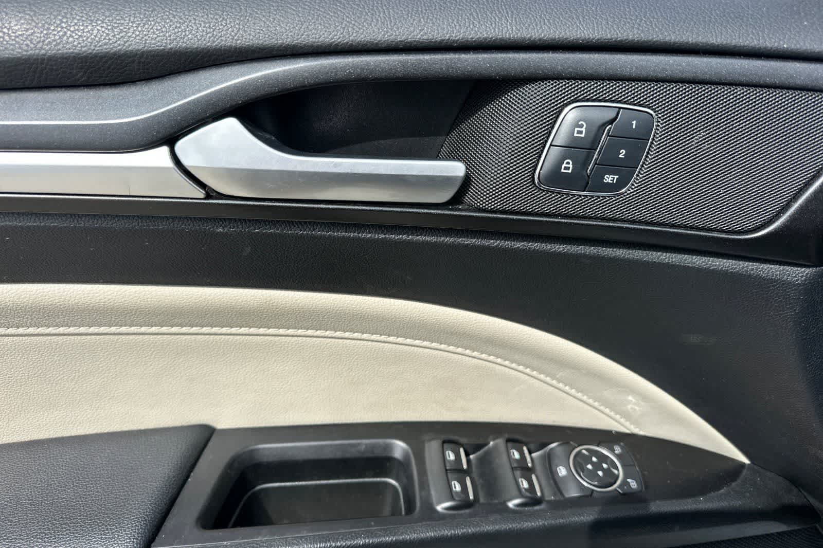 Thumbnail: 2018 Ford Fusion - 15