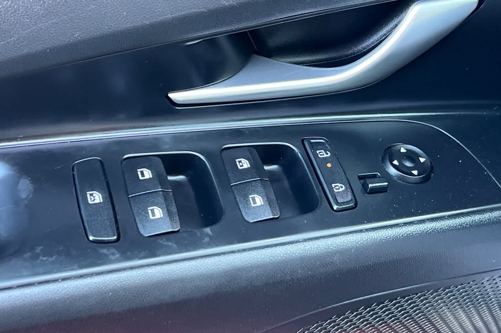 Thumbnail: 2024 Hyundai Elantra - 14