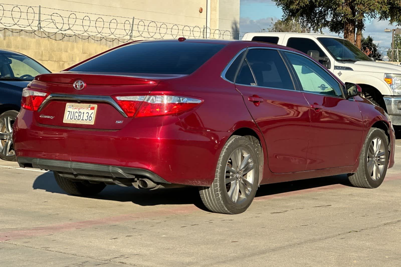 Thumbnail: 2016 Toyota Camry - 3