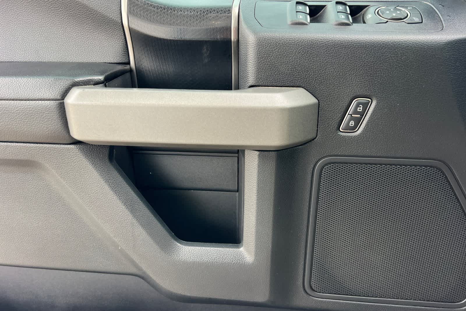 Thumbnail: 2017 Ford F-150 - 13