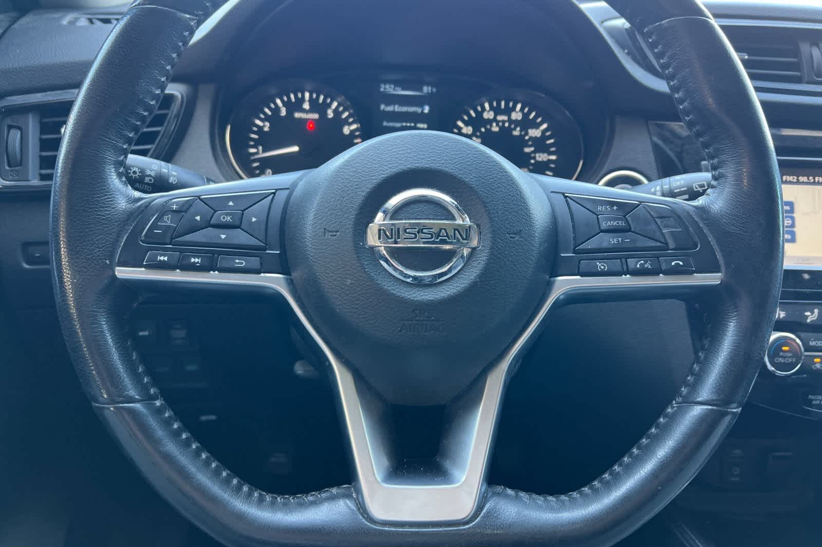 Thumbnail: 2017 Nissan Rogue - 27