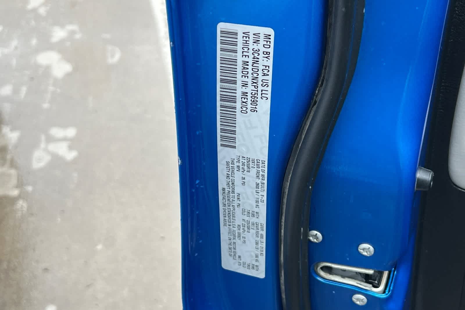 Thumbnail: 2023 Jeep Compass - 31