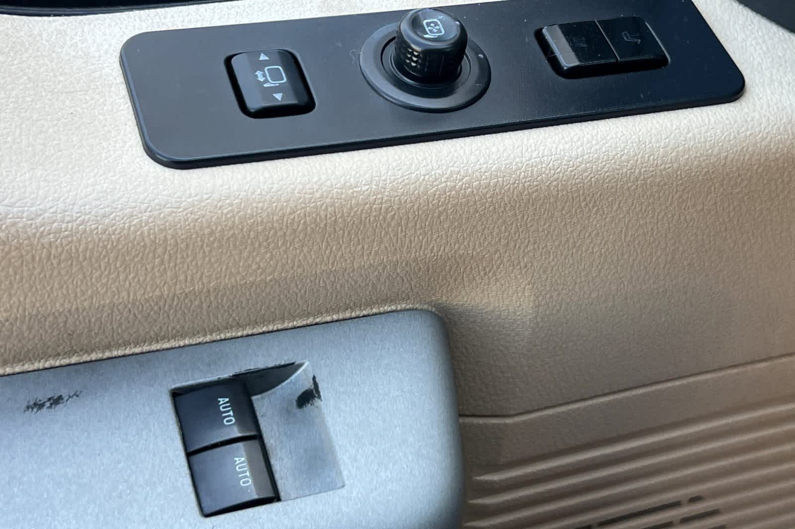 Thumbnail: 2013 Ford F-250 - 16