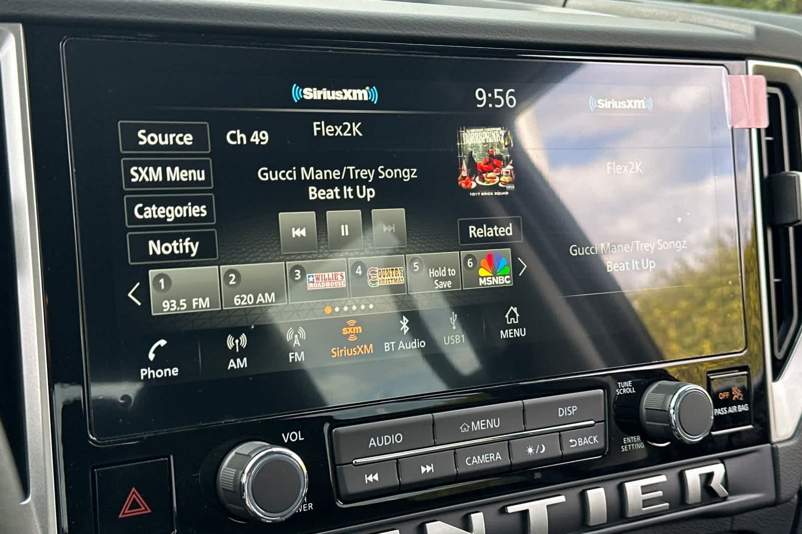 Thumbnail: 2025 Nissan Frontier - 19