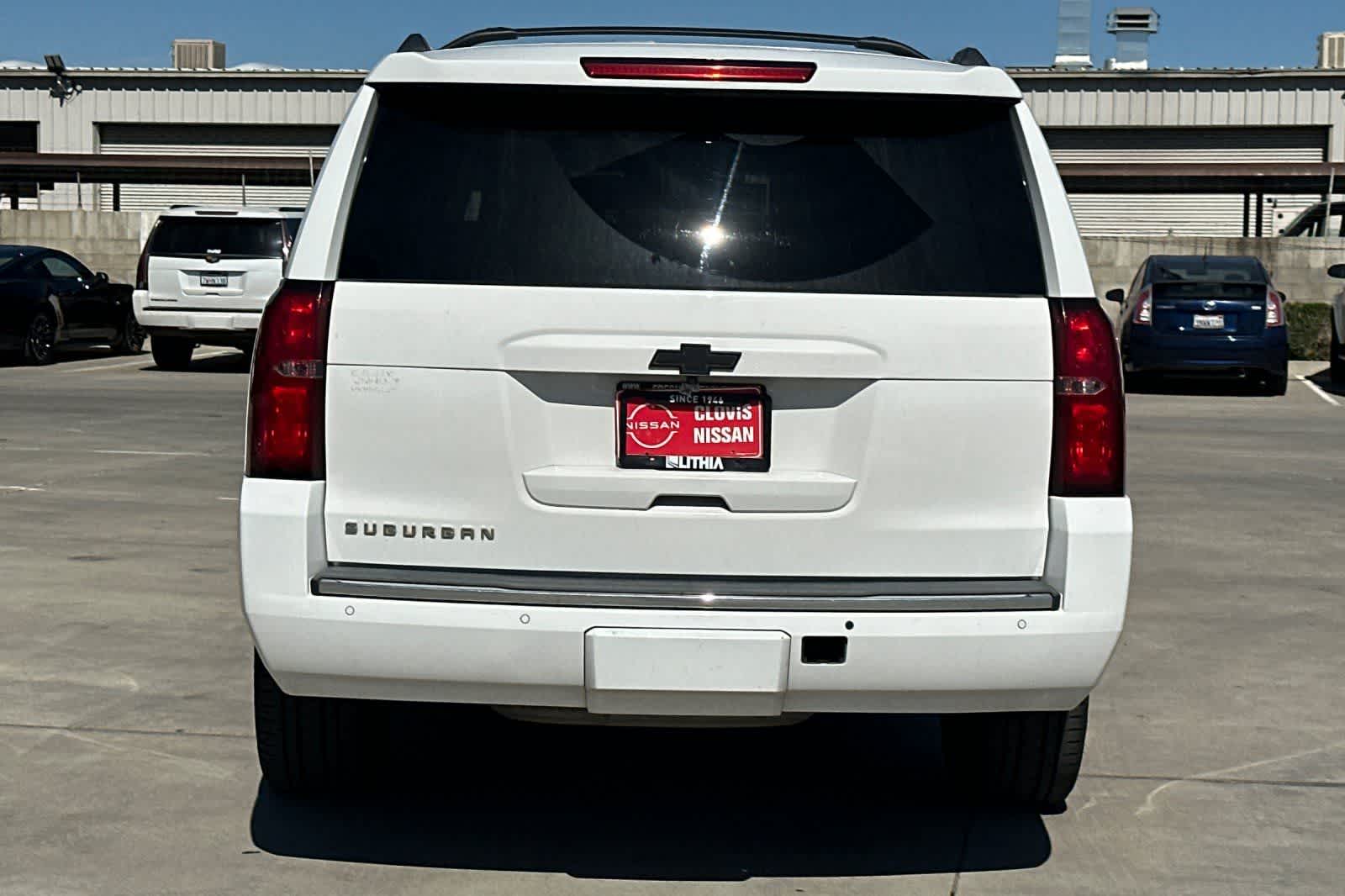 Thumbnail: 2015 Chevrolet Suburban - 8