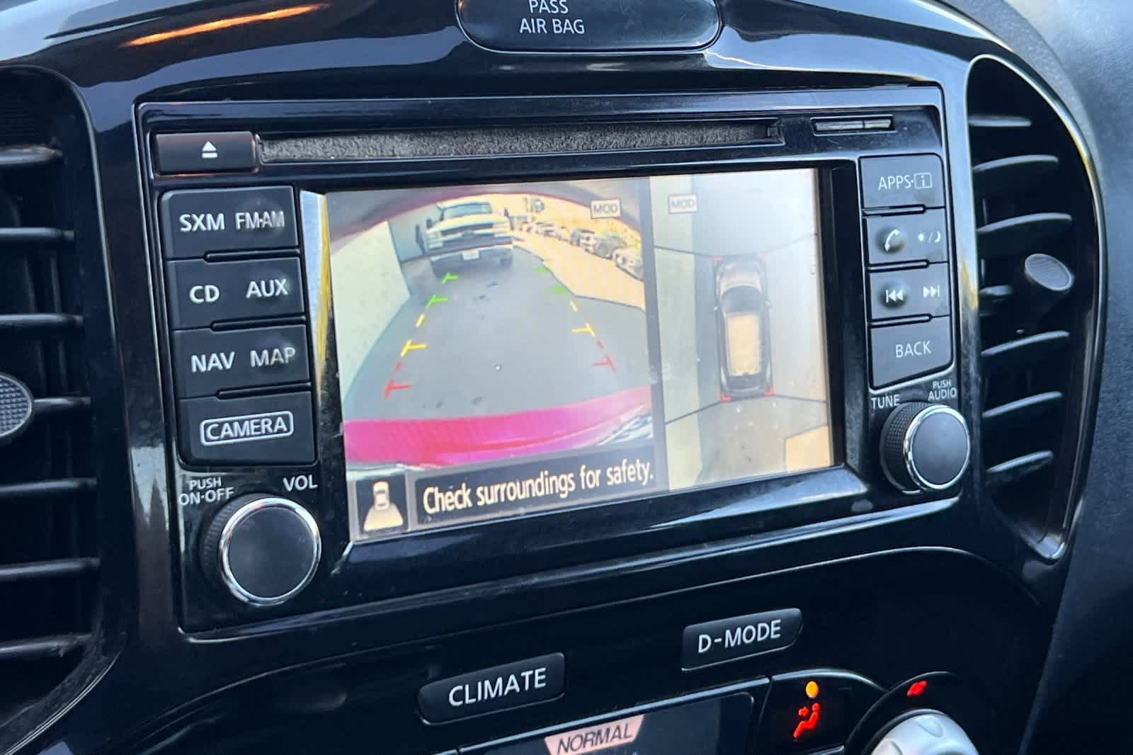 Thumbnail: 2015 Nissan Juke - 24