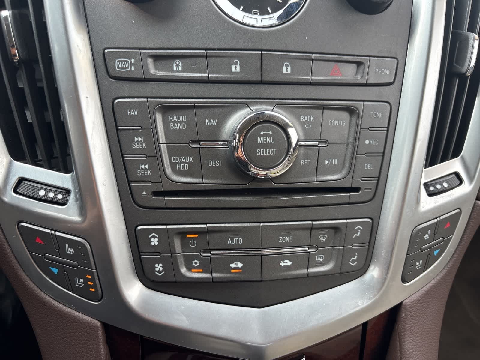 Thumbnail: 2011 Cadillac SRX - 17